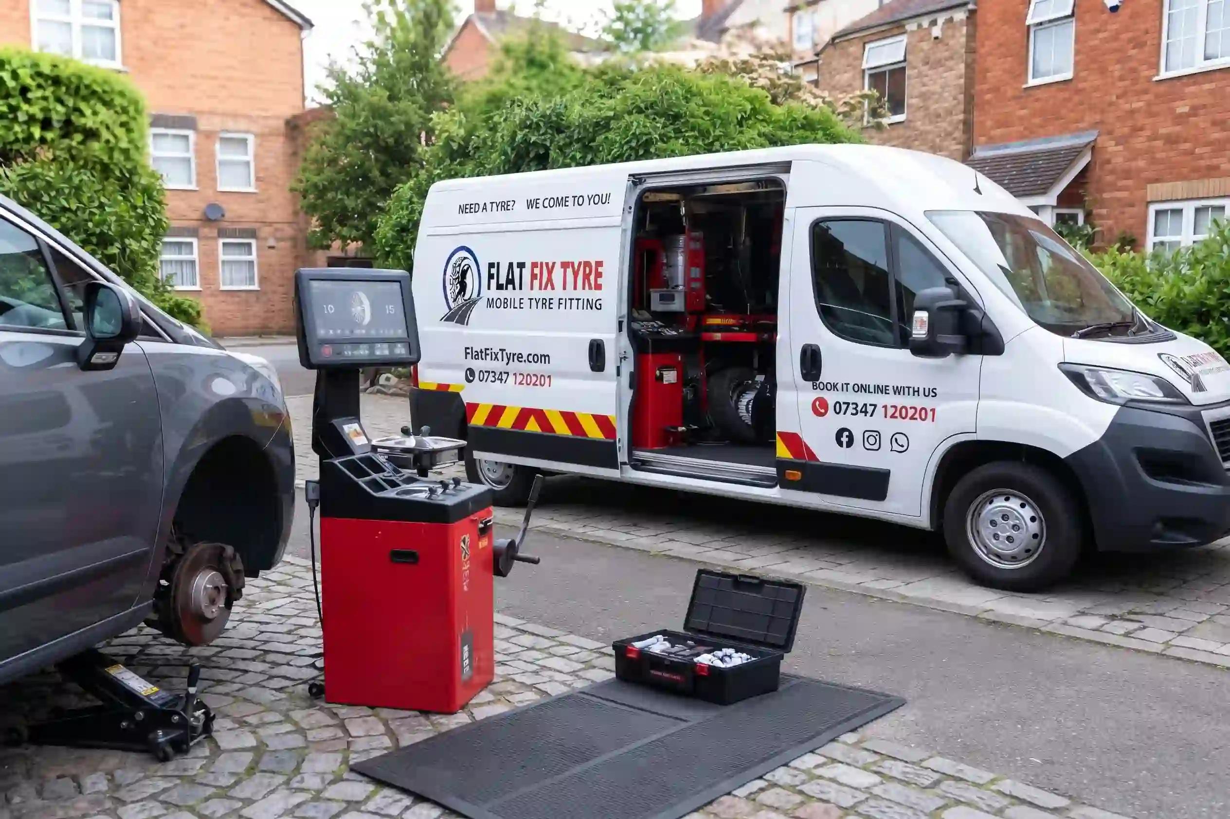 Mobile wheel balancing near me in London by FlatFix Tyre