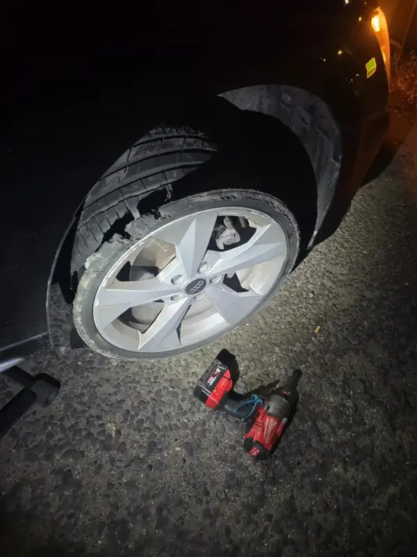 Mobile run flat tyre fitting and replacement service for cars across London
